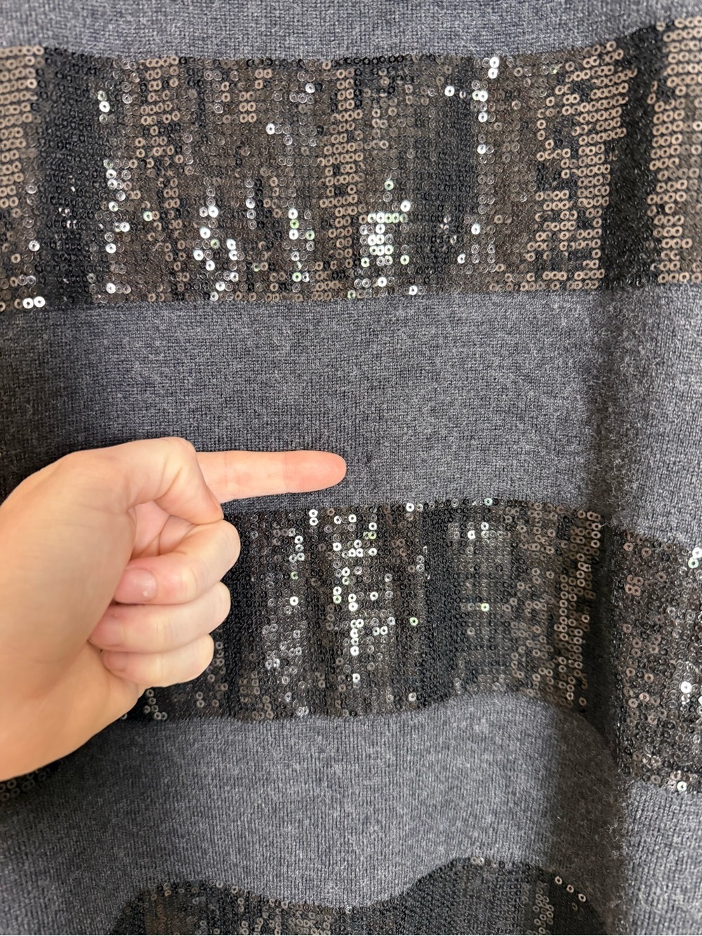 Alice + Olivia Black and Gray 100% Wool Sequin Hooded Button Cardigan Medium - Picture 3 of 10